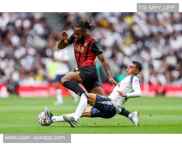 电讯报称曼联曼城红军争夺塞梅尼奥切尔西不愿打破薪资结构