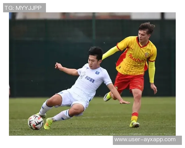 朗斯主帅盛赞乌多尔表现出色期待入选法国队