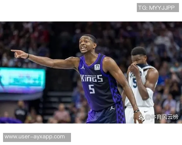 杰伦布朗首节表现平平仅得2分3投1中篮板助攻均有贡献