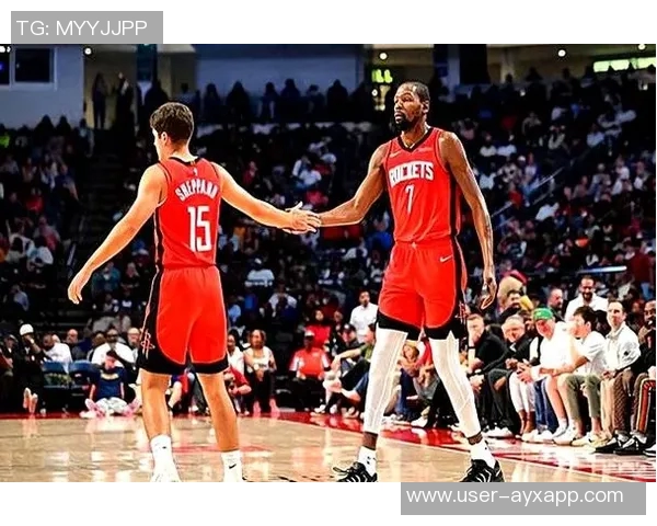 火箭重用策略显成效谢泼德第四节未登场内外结合提升进攻潜力 火箭重用策略显成效谢泼德第四节未登场内外结合提升进攻潜力